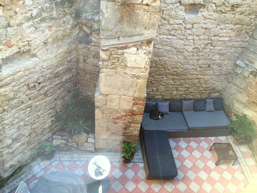 B&B Le Chat Qui Dort Montricoux Εξωτερικό φωτογραφία